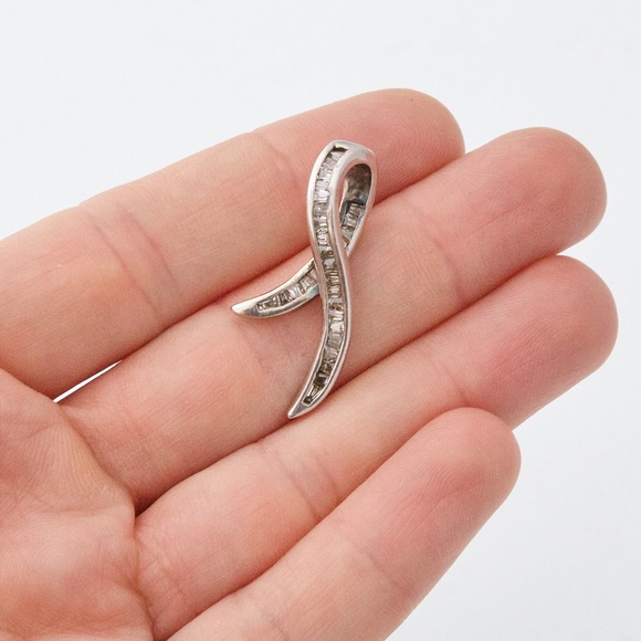 Vintage Sterling Silver Cubic Zirconia Ribbon Necklace Pendant Trapezoid Cut CZ - Picture 5 of 5